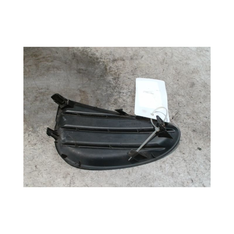 OBTURATEUR PHARE ADDITIONNEL PARE-CHOC AVG TOYOTA YARIS II 2010-
