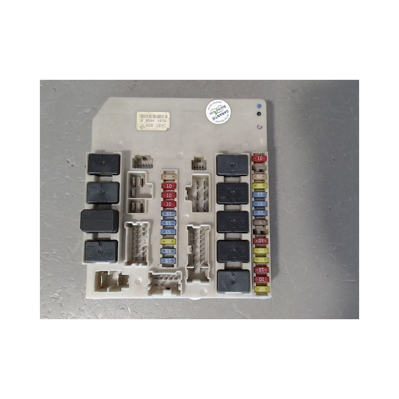 BOITE A FUSIBLES RENAULT CLIO III 2005-