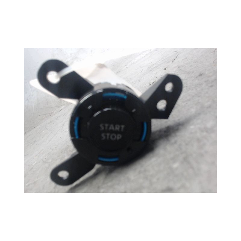 BOUTON DE DEMARRAGE NISSAN JUKE
