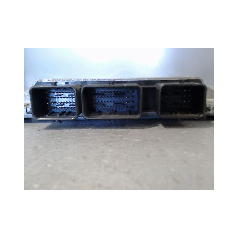 CALCULATEUR MOTEUR DACIA SANDERO 2008-