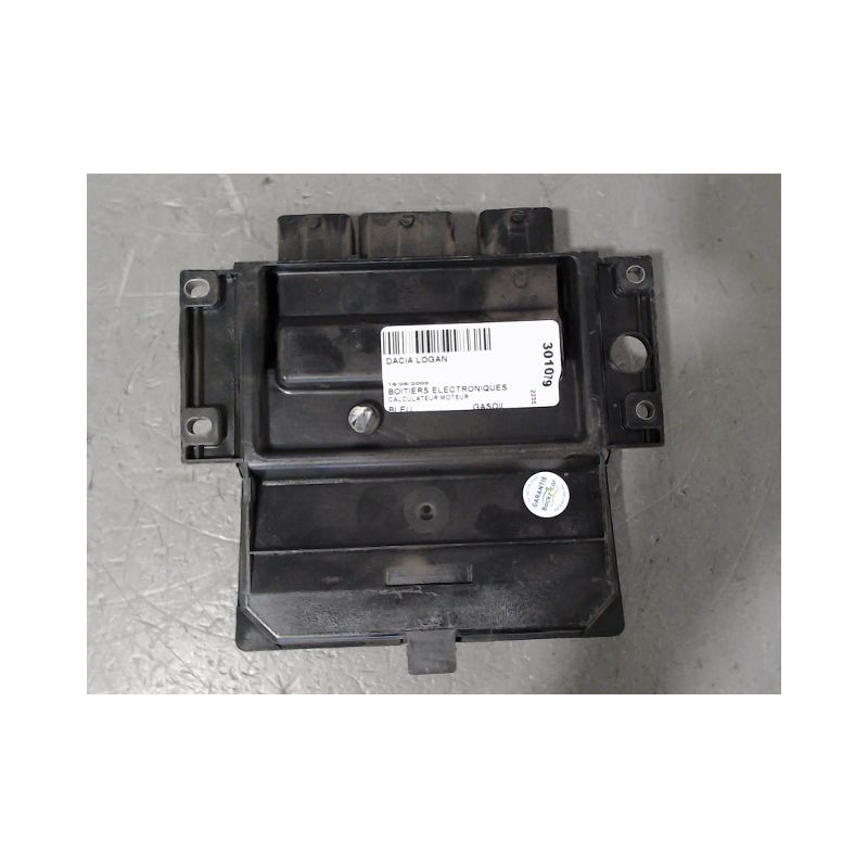 CALCULATEUR MOTEUR DACIA LOGAN