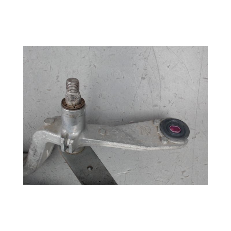 MECANISME ESSUIE-GLACE AVANT TOYOTA YARIS CRO