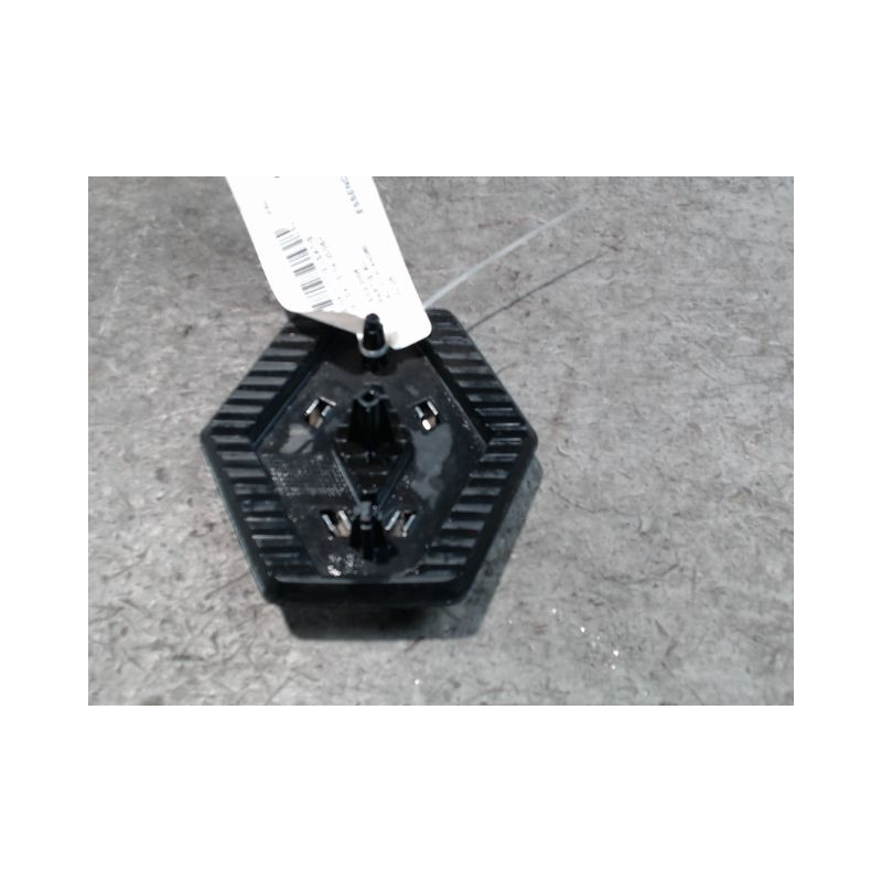 SIGLE CALANDRE RENAULT VELSATIS 2005-