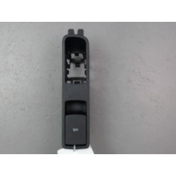 PRISE 12V AV