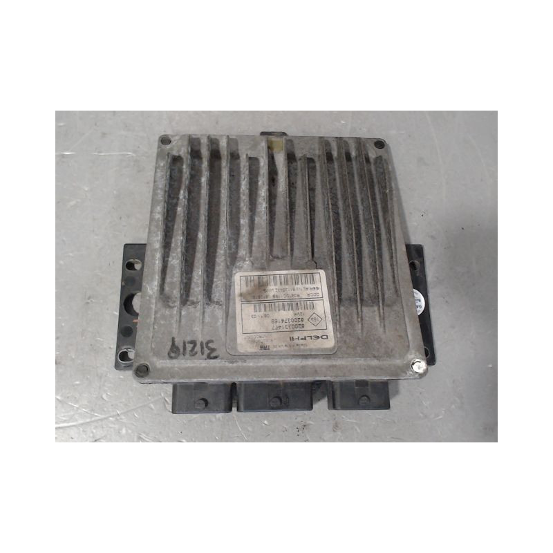 CALCULATEUR MOTEUR RENAULT CLIO