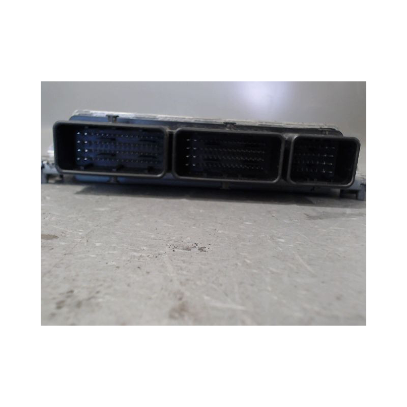 CALCULATEUR MOTEUR RENAULT MEGANE