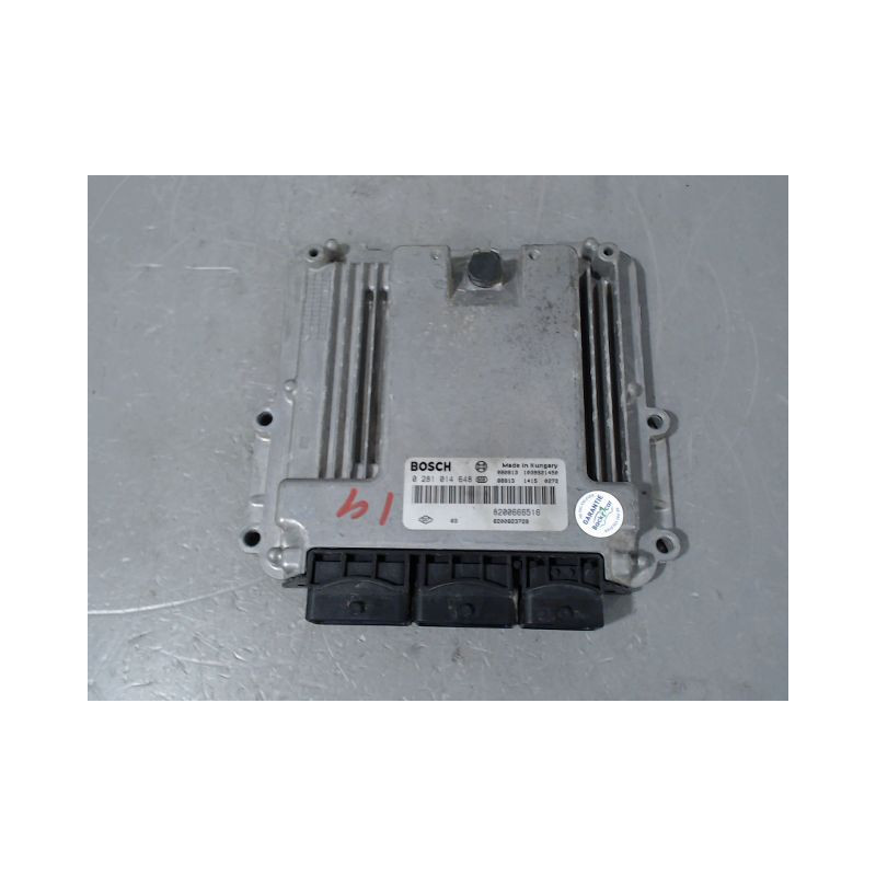 CALCULATEUR MOTEUR RENAULT TRAFIC