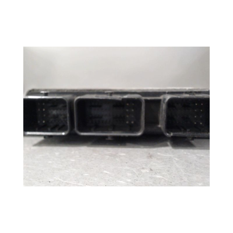 CALCULATEUR MOTEUR RENAULT TWINGO II Phase 1 2007-2011