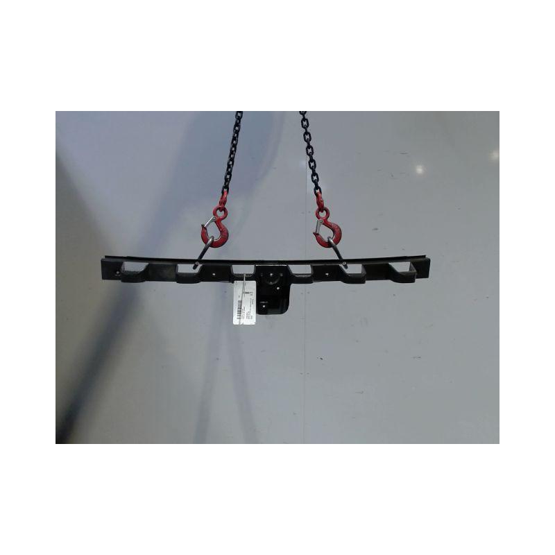 SUPPORT CENTRAL PARE-CHOC ARRIERE  FORD FOCUS 2008-