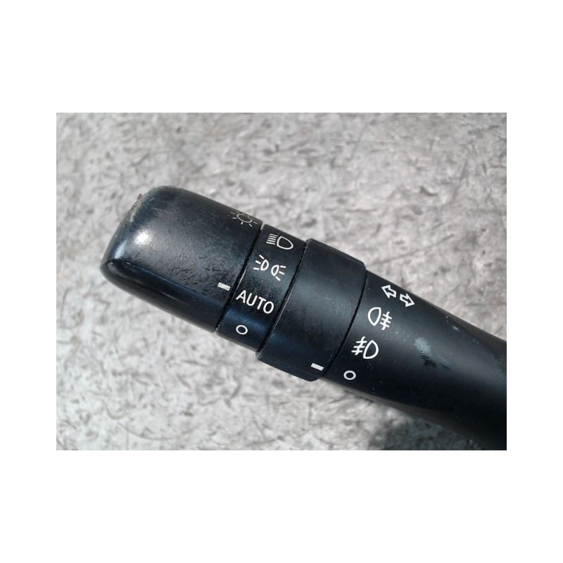BLOC COMMODOS TOYOTA VERSO 2010-