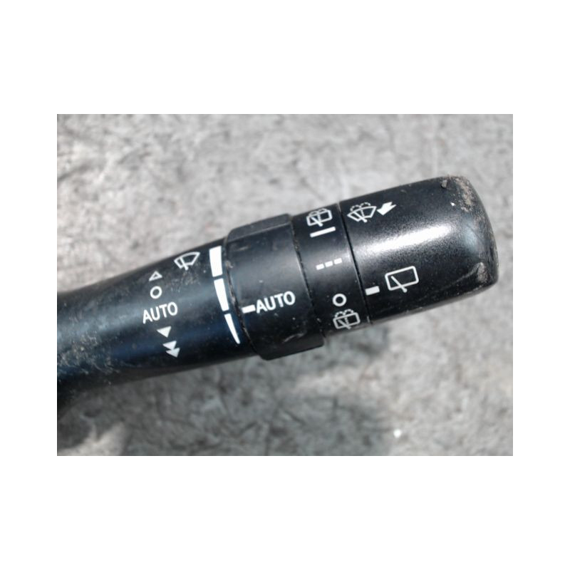 BLOC COMMODOS TOYOTA VERSO 2010-