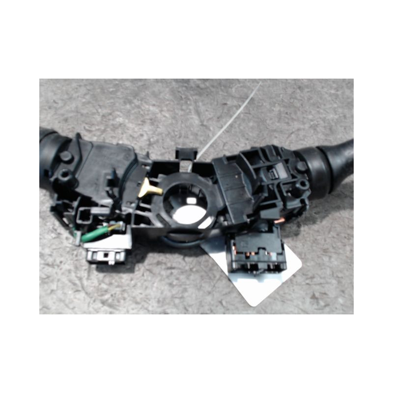 BLOC COMMODOS TOYOTA VERSO 2010-