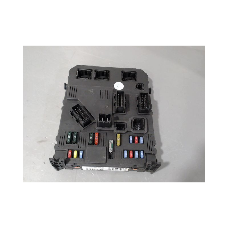 BOITIER GESTION HABITACLE PEUGEOT 206