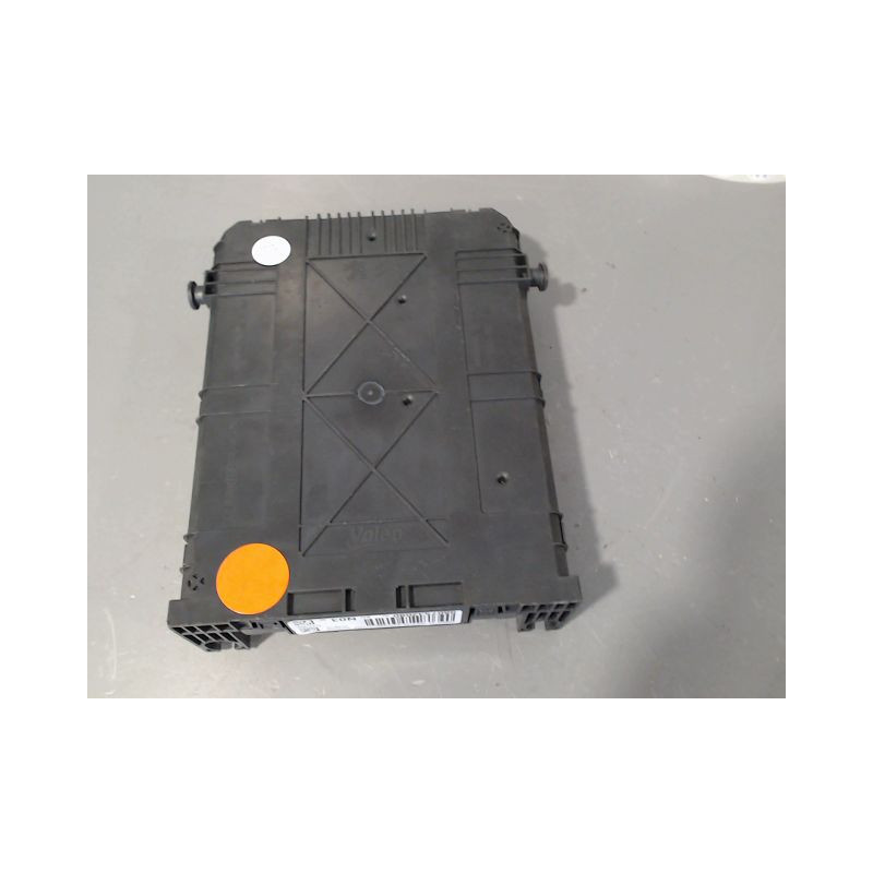BOITIER GESTION HABITACLE PEUGEOT 208