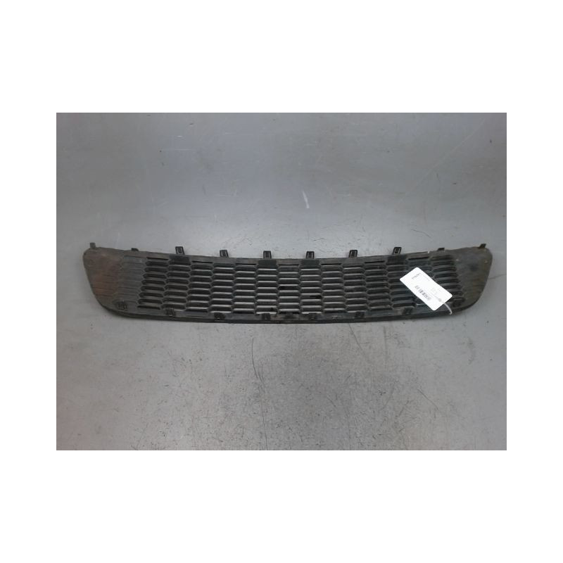 GRILLE PARE-CHOC AVANT NISSAN MICRA