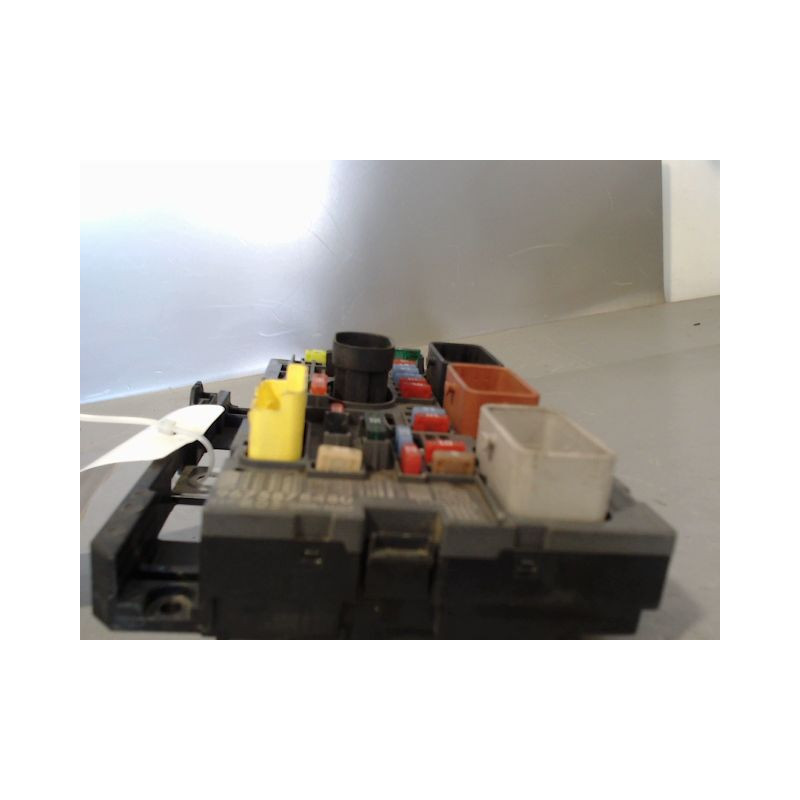 BOITE A FUSIBLES PEUGEOT PARTNER TEPEE II Phase 1 (B9) 2008-2012