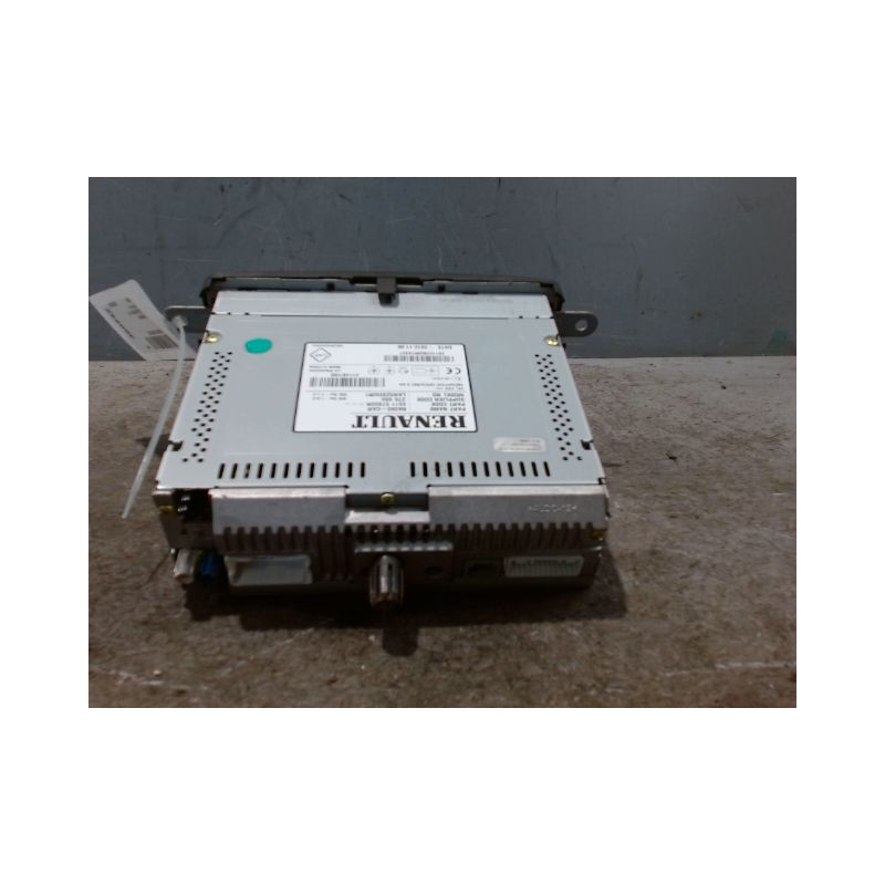ECRAN GPS DACIA DOKKER