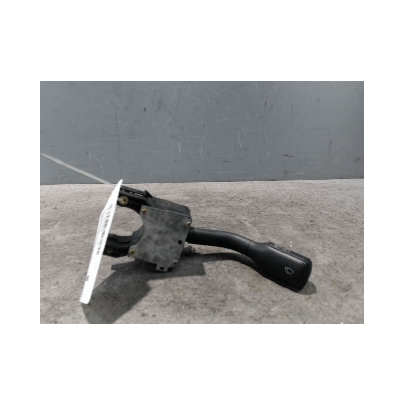 COMMANDE ESSUIE GLACE AUDI COUPE 90-95