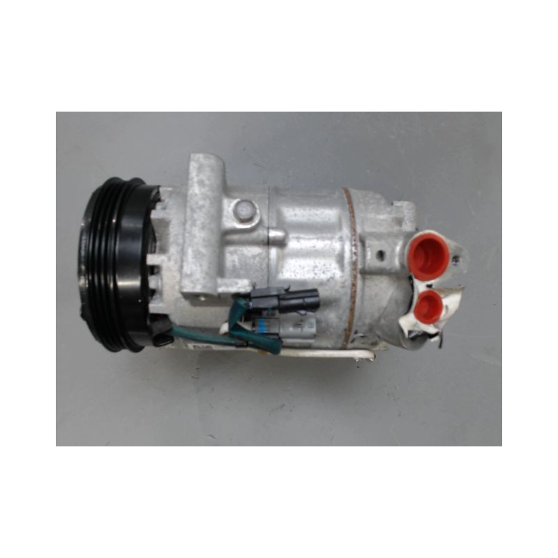 COMPRESSEUR AIR CONDITIONNE RENAULT CLIO