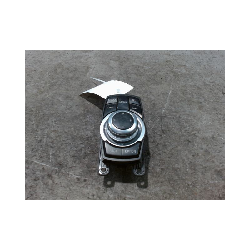 COMMANDE AUTORADIO B.M.W. SERIE 1