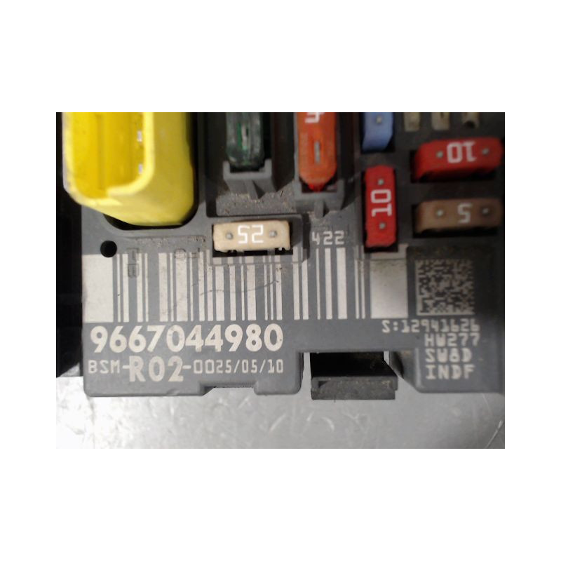 BOITE A FUSIBLES PEUGEOT 407 SW