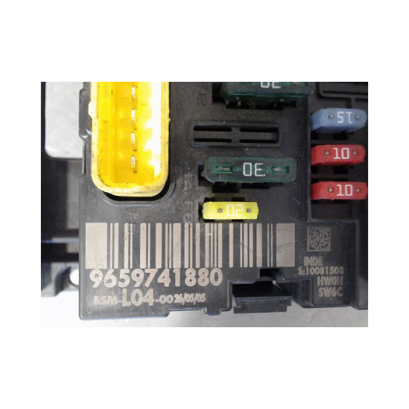 BOITE A FUSIBLES PEUGEOT 307 SW 2005-
