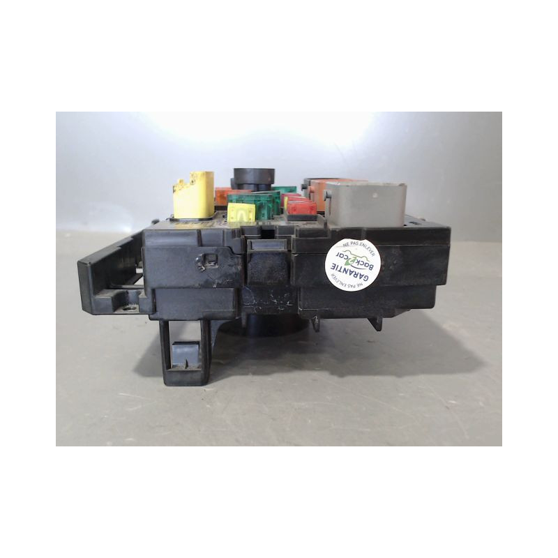 BOITE A FUSIBLES PEUGEOT 307 SW 2005-