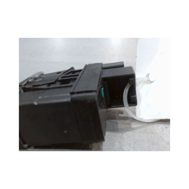 INTERIEUR COMMANDE FREIN A MAIN AUDI A4