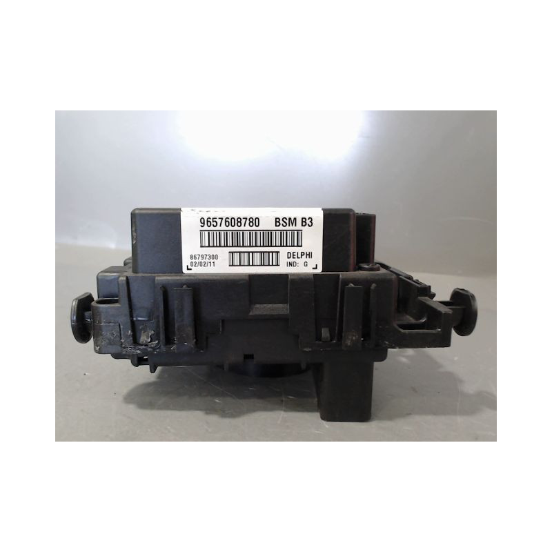 BOITE A FUSIBLES PEUGEOT 206 + 2009-2013