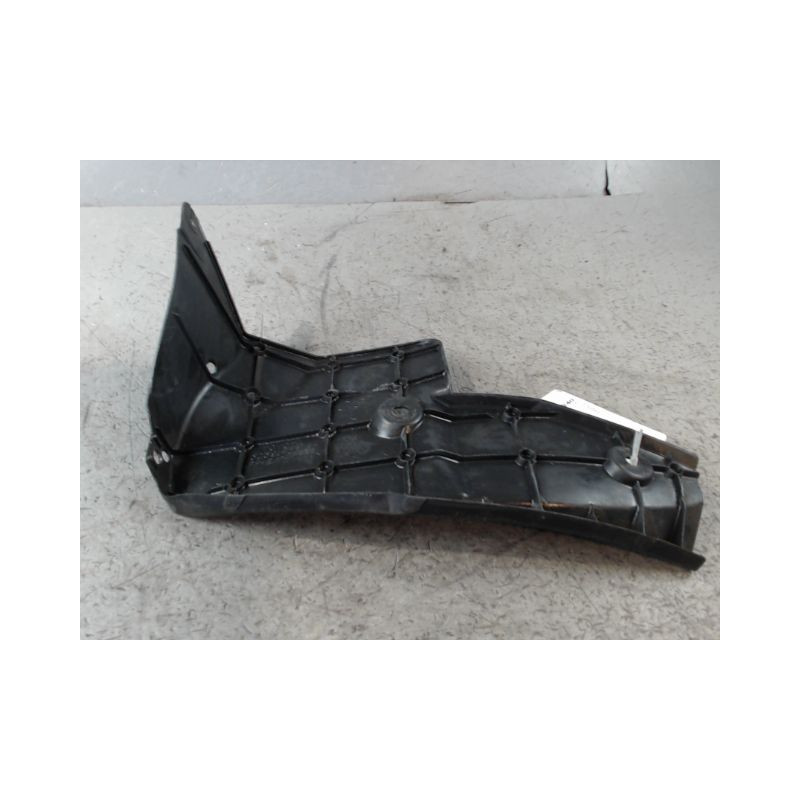 PARE-BOUE ARRIERE DROIT TOYOTA YARIS II 2010-