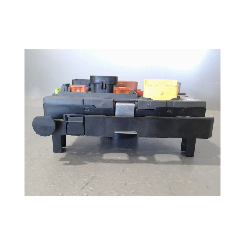 BOITE A FUSIBLES PEUGEOT 308 I Phase 1 2007-2011