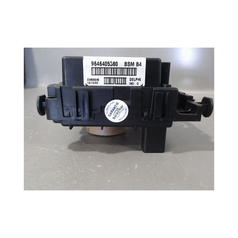 BOITE A FUSIBLES PEUGEOT 206 3P