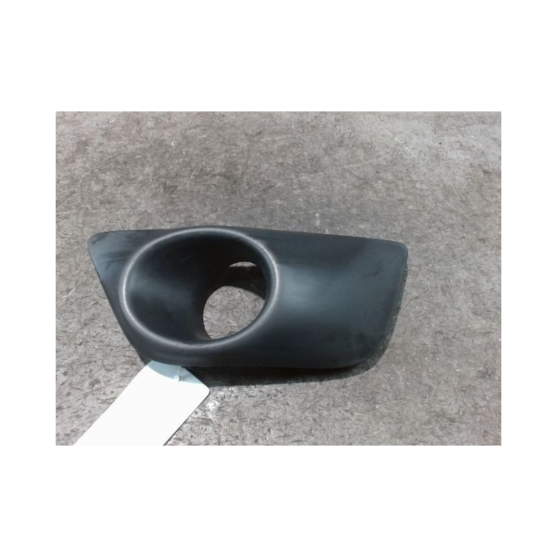 OBTURATEUR PHARE ADDITIONNEL PARE-CHOC AVG DACIA SANDERO 2008-