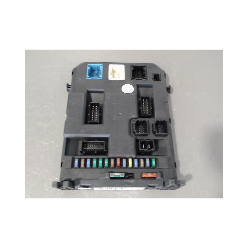 BOITIER GESTION HABITACLE PEUGEOT 207 5P