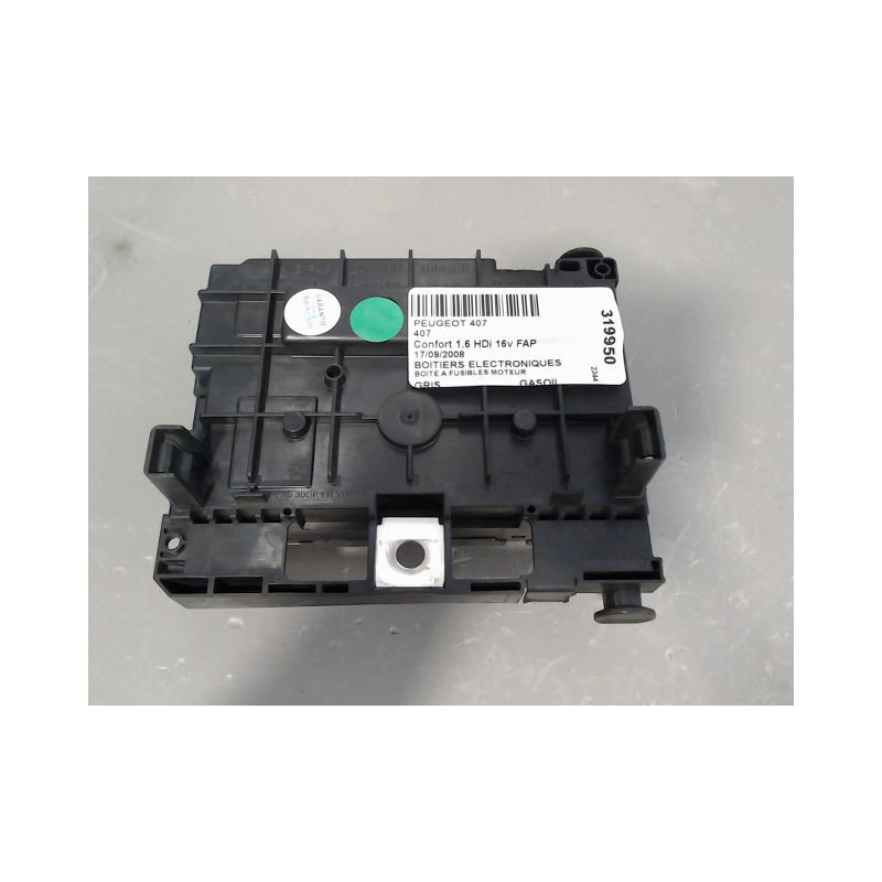 BOITE A FUSIBLES PEUGEOT 407