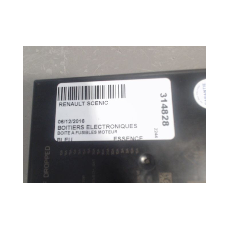 BOITE A FUSIBLES RENAULT SCENIC