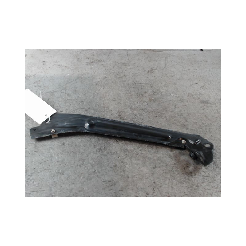 TOLE PORTE PHARE GAUCHE SKODA YETI
