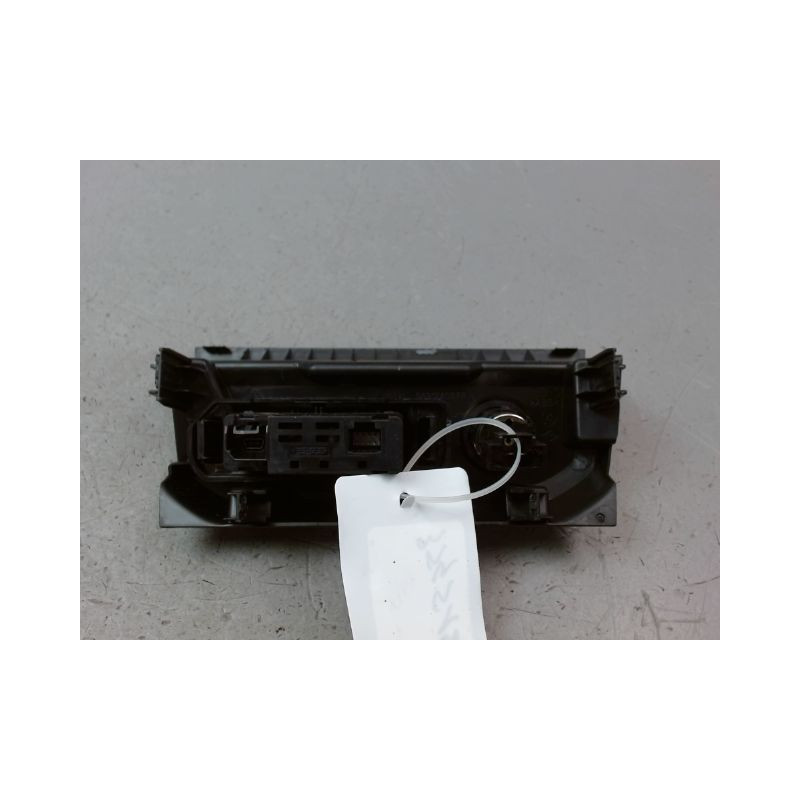 ALLUME CIGARE DACIA DUSTER 2010-