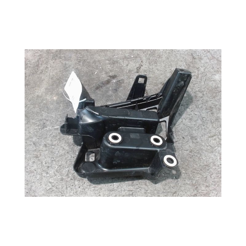 SUPPORT PARE-CHOC ARG PEUGEOT 208
