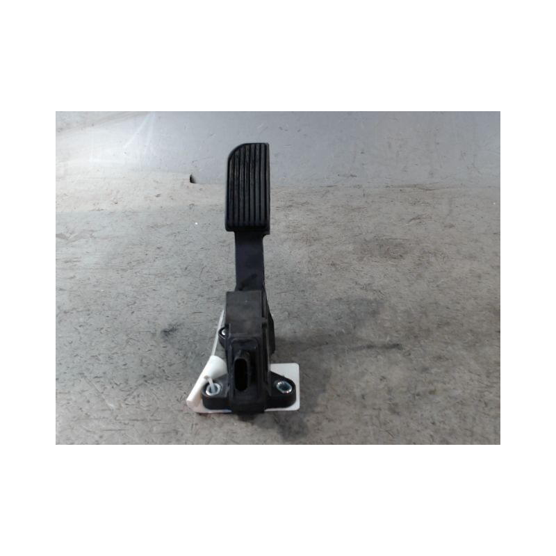 PEDALE ACCELERATEUR CITROEN C1 3P