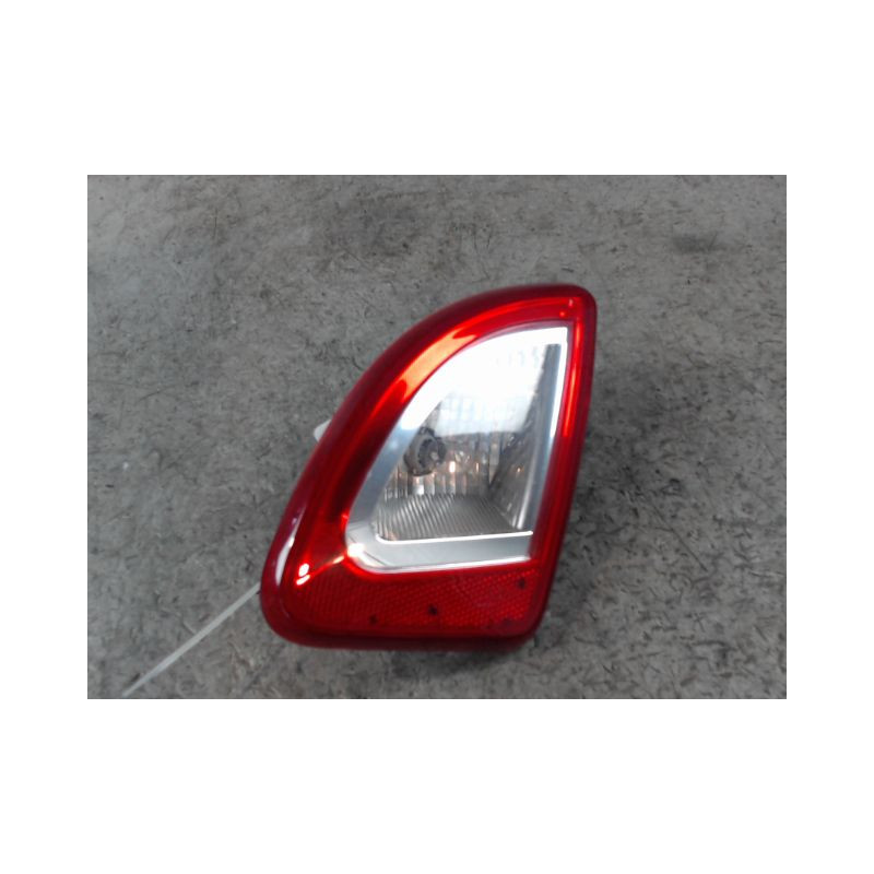 FEU ARRIERE INTERIEUR DROIT RENAULT TWINGO 2 2010-