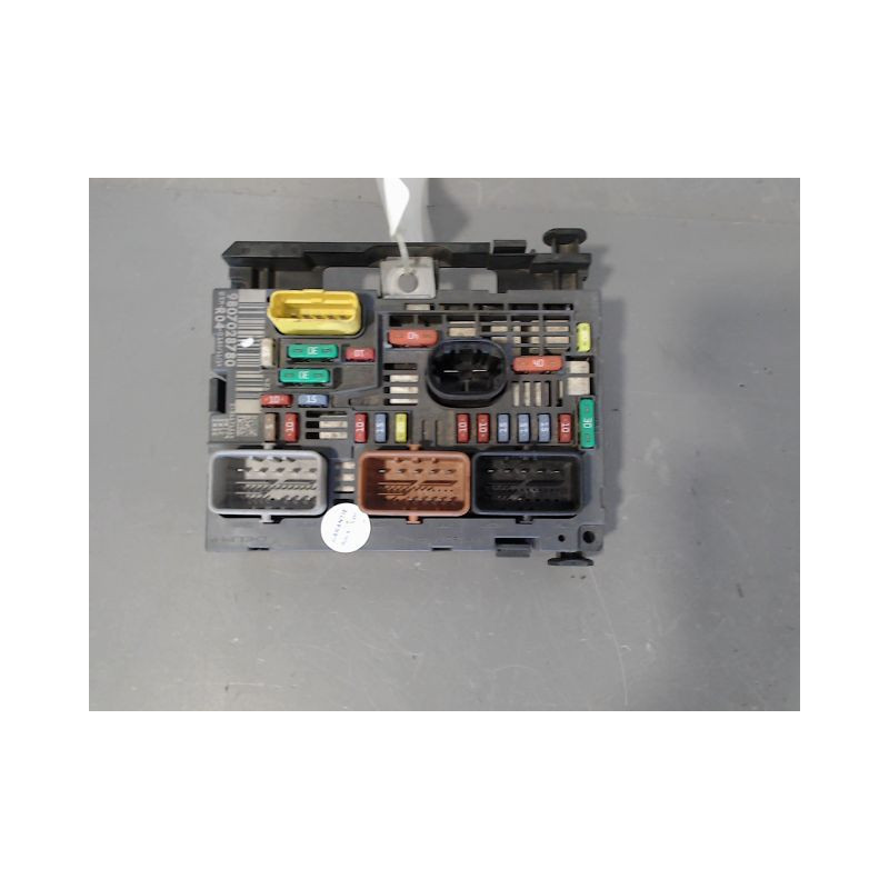 BOITE A FUSIBLES PEUGEOT PARTNER BREAK II Phase 2 (B9) 2012-...