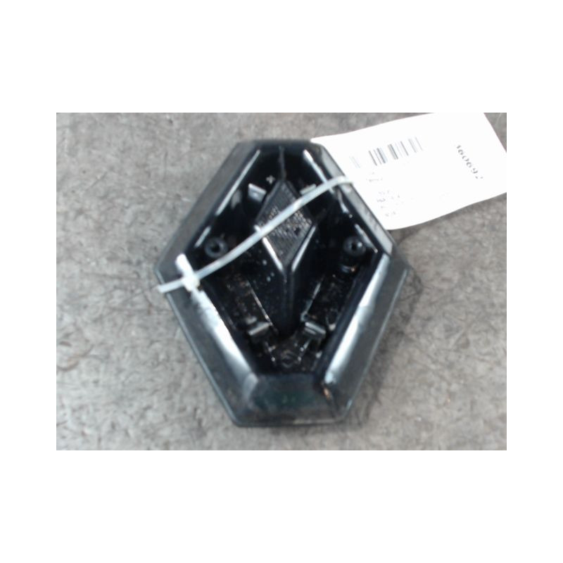 SIGLE CALANDRE RENAULT TWINGO 2 2010-