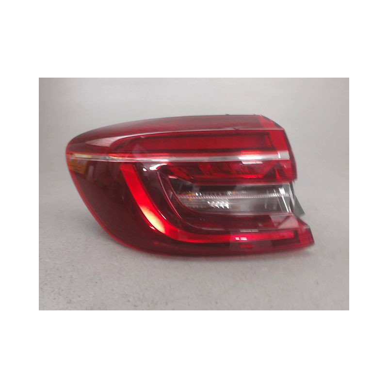 FEU ARRIERE GAUCHE  RENAULT CLIO