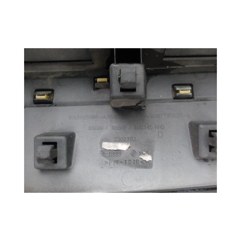 PROTECTION PORTE AVANT DROIT RENAULT CLIO