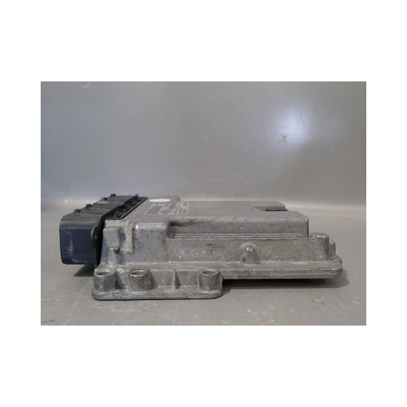 CALCULATEUR MOTEUR CITROEN C4 PICASSO