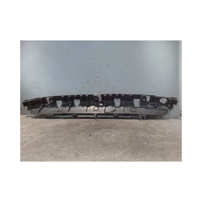 SUPPORT CENTRAL PARE-CHOC ARRIERE  PEUGEOT 2008