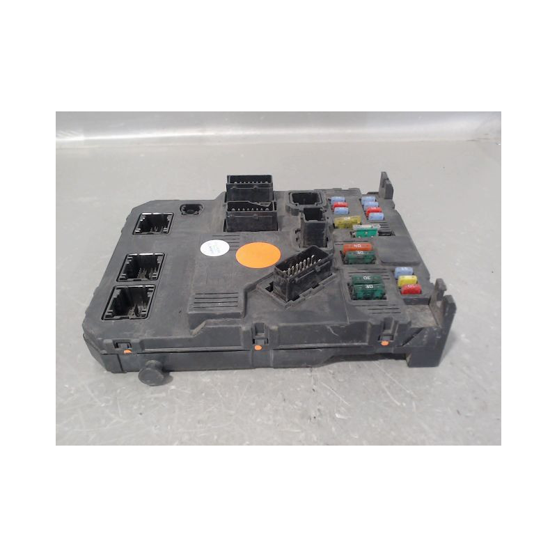 BOITIER GESTION HABITACLE PEUGEOT 206 5P