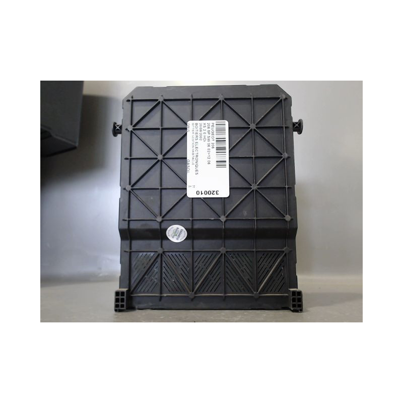 BOITIER GESTION HABITACLE PEUGEOT 206 SW 02-06