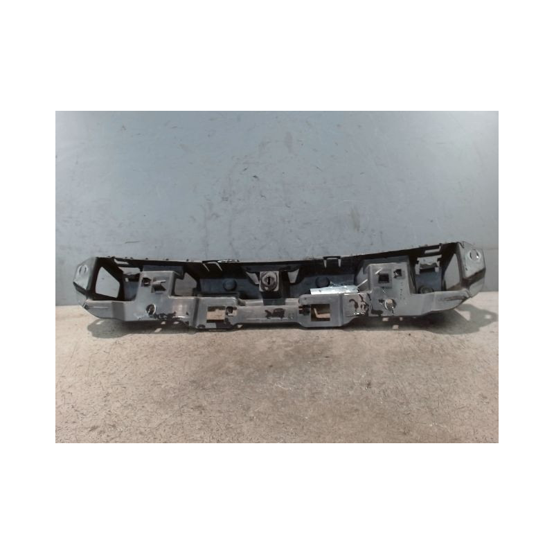 SUPPORT CENTRAL PARE-CHOC ARRIERE  CITROEN C3 2009-
